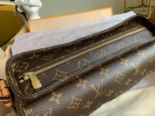 Official oldcobbler LOUIS VINTAGE VUITTON bag-30*11*13CM 0627